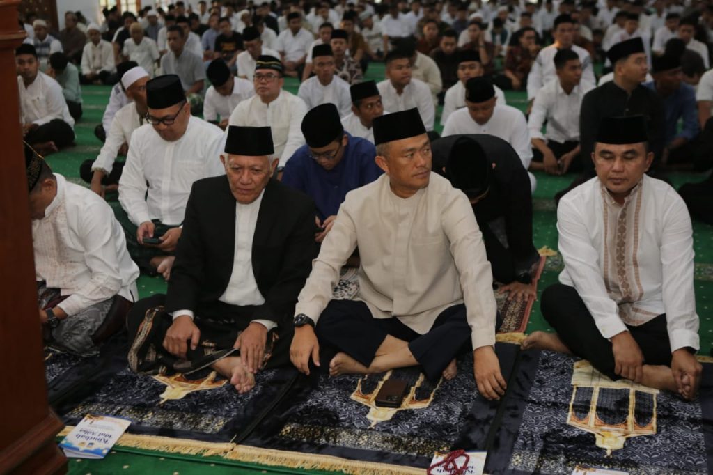 Polda Jatim Gelar Shalat Ied dan Salurkan Hewan Kurban di Hari Raya Idul Adha 1445 H